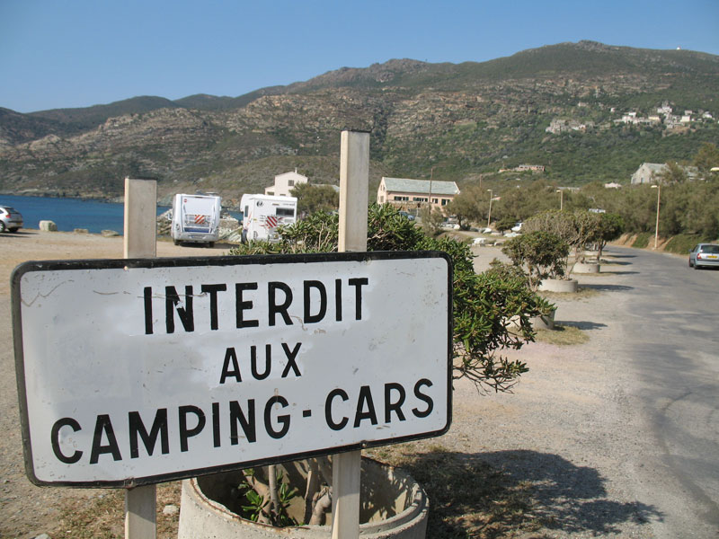 Interdit aux Camping-Cars